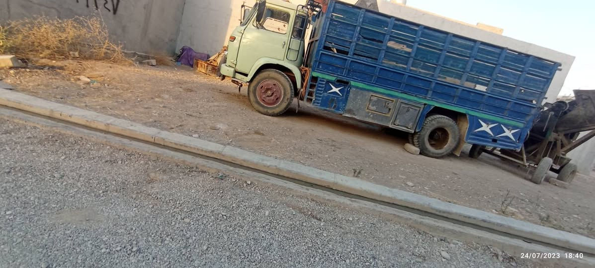 السلام عليكم ورحمه الله. عندي سياره صلاح الدين للبيع ويخباطه ويا انت عده كامل للبيع سعر تواصل على واتساب ***********.

نص مكتوب في الصور:
- 24/07/2023 18:40
- 24/07/2023 18:39
- 24/07/2023 18:38
- ٢٤ يوليو، ٢٠٢٣
- ١٨:٣٩