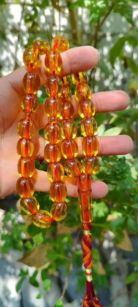 ذهب الذهب سندلوس الماني قديم شرط العطاب نضافه تامه وزن 73 غرام لمعرفة السعر خاص أو أتصال ***********
