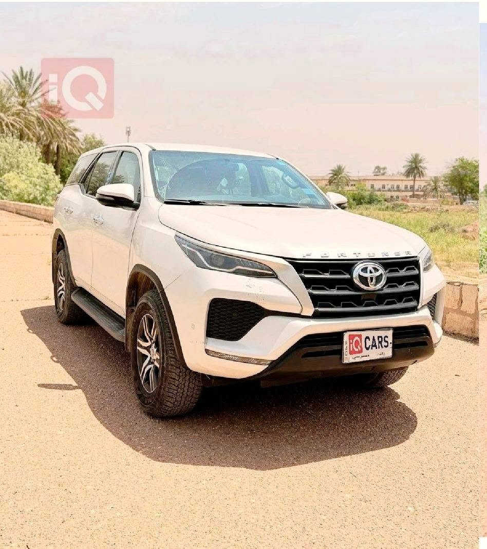 🔥 للبيع تويوتا فورجنر 2024 – 2.7 بنزين 🔥
🔥 للبيع تويوتا فورجنر 2024 – 2.7 بنزين 🔥
🚙 Toyota Fortuner 2024 ▫️ اللون: أبيض 🤍
▫️ المحرك: 2.7 بنزين
▫️ الممشى: 48,000 كم
▫️ السيارة عائلية ومريحة وقوية
▫️ صيانة منتظمة وحالتها جيدة جداً
▫️ استخدام شخصي
⚠️ يوجد صبغ/تصليح بباب السائق نتيجة حادث سابق،
⚠️ يوجد تصليح جاملغ عكس جهة السايق تعديل بارد
 والتفاصيل واضحة للمشتري بكل أمانة.
💰 السعر: [270]$
📍 الموقع: بغداد
📞 للاستفسار: ***********
للمهتمين الجادين فقط، والمعاينة خير دليل.
