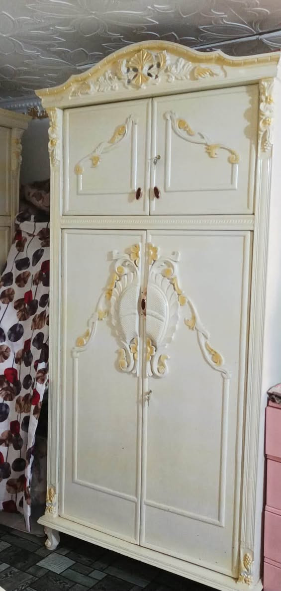 غرفة نوم • ٧ قطع • شغل درجة أولى