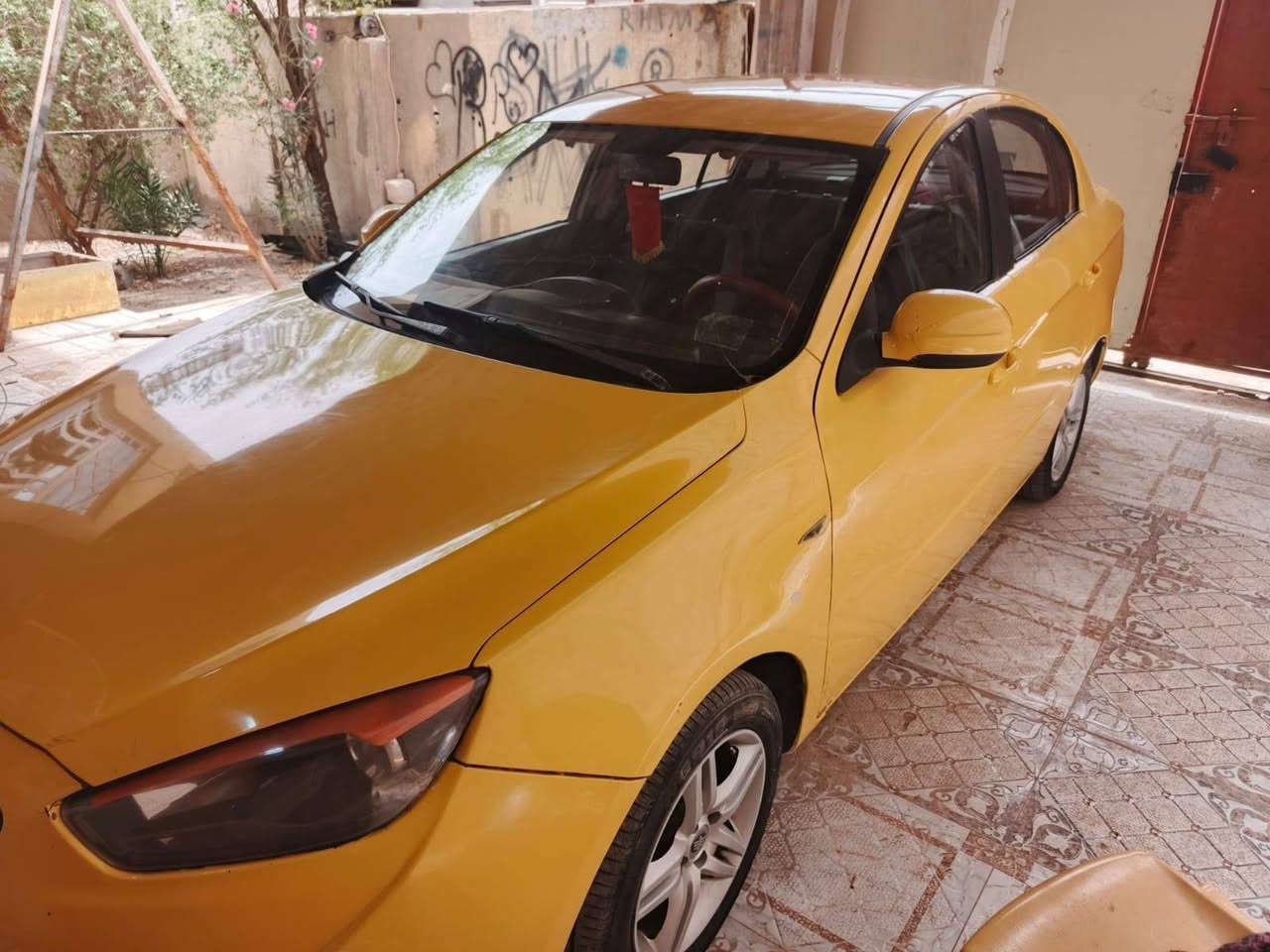 البيع مراوس فاو مديل 14 سعرها40 بيه مجال  سياره  حلوه مكان بصرة خور الزبير
***********
