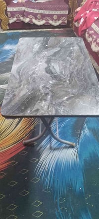 ميز طعام سعرة 25 الف اتصل 07709931839