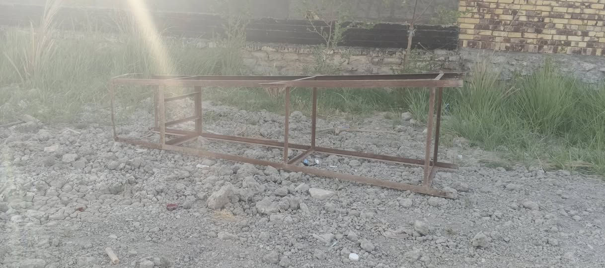 جسر اطول 10متر قفص ارتافاع 3امتارباب حديقه اطول 3امتار السعر 100الف كلهن اسماوه قظاء ارميثه ***********
