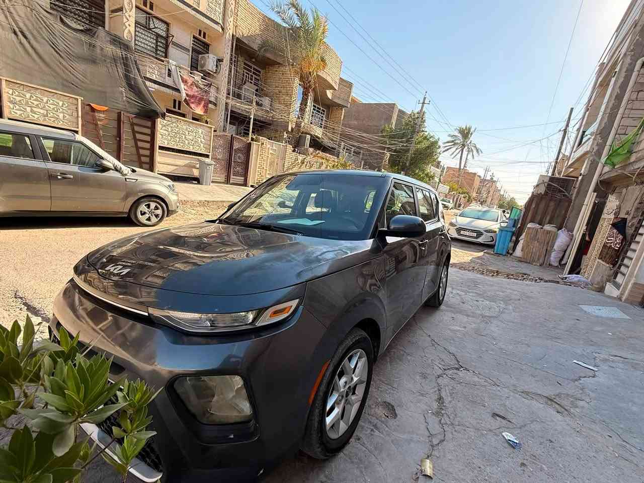 السلام وعليكم كيا صوول مديل ٢٠٢٢ كير ومكينه مكفوله 
ماشيه ٥٠رايده120وبيه مجال للاستفسار ***********ومن ضمن الصور ناشر السونار مكاني بغداد الشعب شارع الصحه
