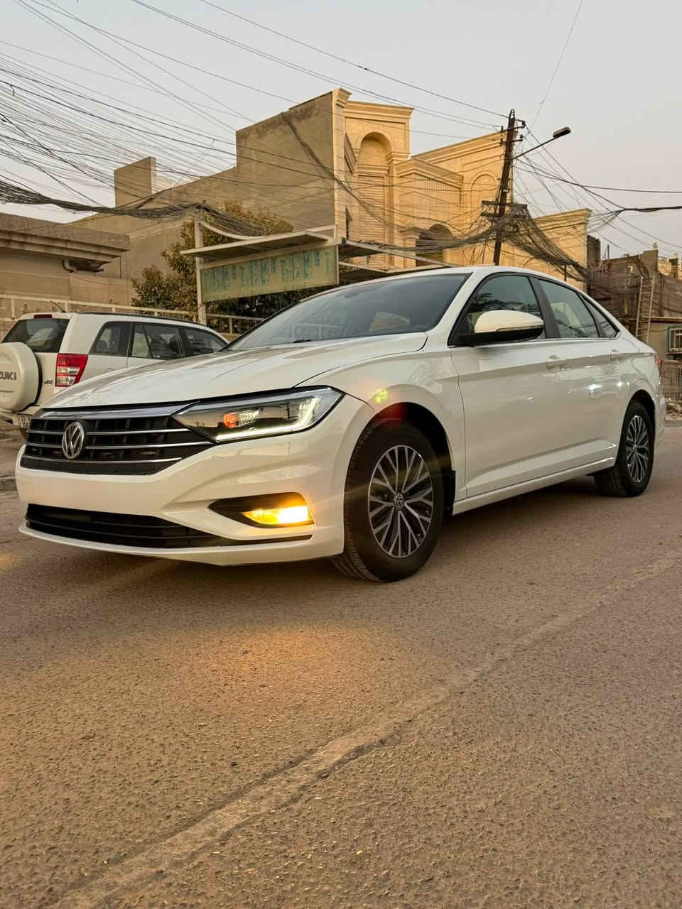 السلام عليكم ورحمه الله
بيع او مراوس 
فولكس واكن جيتا 2019
رقم بغداد بسمي سنويه مجدد 31
لون ابيض ماشيه ٥٩ الف ميل سياره جديده داخل وخارج 
المواصفات 
شاشه كامره 
دوشمه جديده للكشن 
رادار 
هندبريك بصمه 
اوتو توقف ذاتي 
اشاير بل مري 
ايكو تقليل صرف الوقود 
لايتات زنون اصل 
ويل كل 16 مع تخم تاير برجستون ياباني 
صدر امامي خلفي 
منضومه البانزين كلهه جديده 
منضومه تبريد جديده 
بطاريه جديده بعدهه بضمان 
كير محرك بحاله الشركه 
سياره حلوه وجديده وع ايدي 
حادثهه جامغ وبنيد بدون لغد وشاصي بشرط
مكان سياره بغداد جديده 
*********** متوفر واتساب
