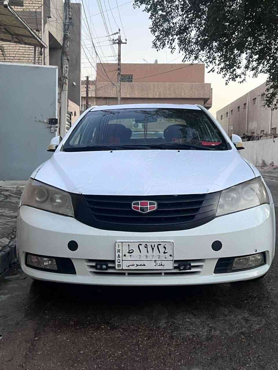 السلام عليكم جيلي ام كراند c7 موديل 2012 سنويه نافده فلاوين مال كير بي صوت بس السياره شغاله وتمشي روح وين متريد تبريد نقص فريز  تايرات 75%غرفتها جديده بيها خشم الجاملغ الامامي صفحه السايف وخشم الجاملغ الخلفي صفحه الصدر لا لغد ولا شاصي وموضحات عندك بصور السياره مكانها الغزاليه 
شارع الضغط السعر 42 والشراي يتصل وبي خير ويدلل
***********واتساب 
***********اتصال
