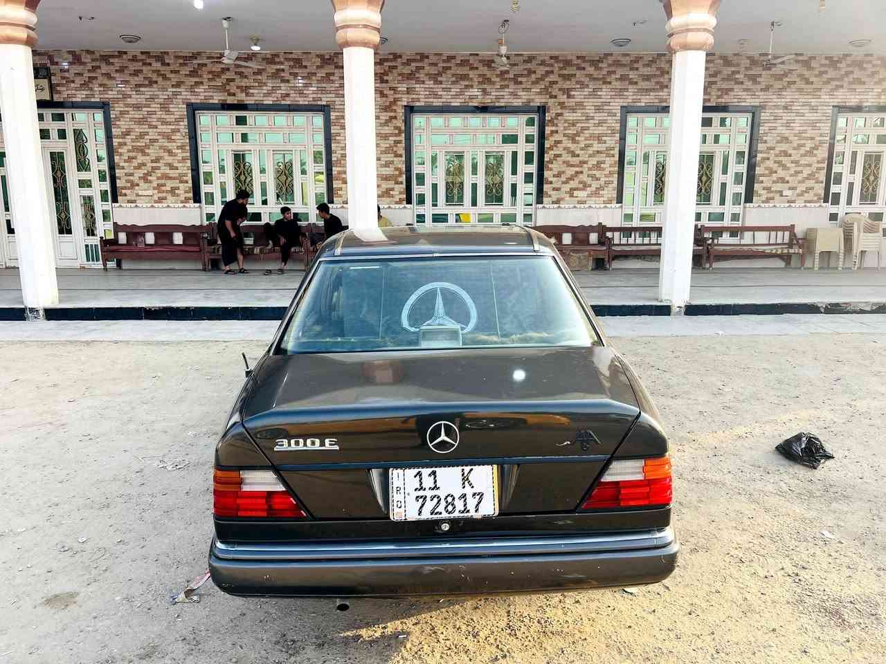 مرسيدس • ٢٥٠٠ سي سي • موديل ١٩٩٢