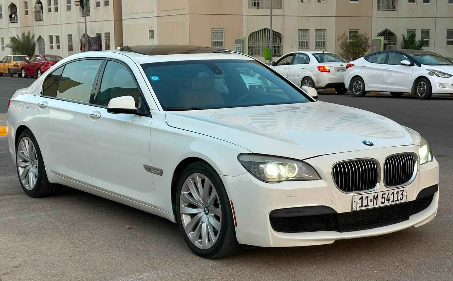 السلام عليكم
للبيع أو المراوس
BMW 750Li موديل 2012 (باب طويل)
محرك V8 قوي وأداء راقٍ، سيارة نظيفة جدًا وجاهزة للاستخدام مباشرة.
سياره وارد امريكي بيها صبغ جاملغ خلفي قبق.جنطه سونار بالمنشور 
السعر 167  ورقه 
✅ المحرك والكير مكفولات  بشرط
✅ منظومة التبريد والصدرية جديدة بالكامل
✅ لا تحتاج أي مصروف
مواصفات السيارة:
▪️ موديل: 2012
▪️ الفئة: 750Li (Long Wheel Base)
▪️ المحرك: V8
▪️ الممشى: 110 ألف كم فقط
▪️ الصبغ: 3 قطع فقط
▪️ رقم بغداد (تحويل مباشر)
مواصفات 
✨ بصمة تشغيل وبصمة دخول
✨ فتحة سقف
✨ داخلية جلد لون قرميدي فاخر
✨ مقاعد أمامية وخلفية كهربائية
✨ تدفئة وتبريد للمقاعد
✨ ستائر كهربائية
✨ شاشة كبيرة متعددة الوظائف
✨ كاميرا خلفية
✨ حساسات أمامية وخلفية
📌 مكان السيارة: بغداد – بسماية
💰 السعر المطلوب 
          167ورقة )

🔄 البيع أو المراوس 
📞 للاستفسار: ***********
