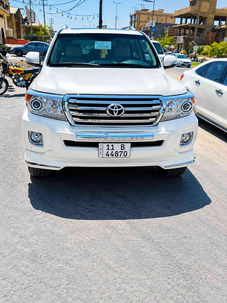 لاندكروزر • مديل ٢٠١٢ • رقم بغداد