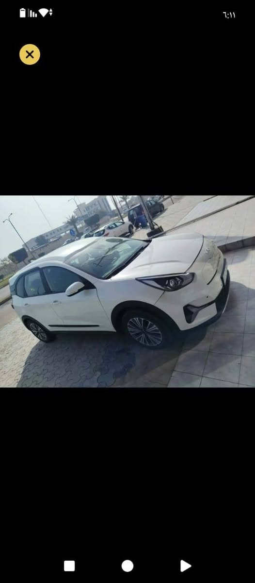 سيارة نيرو بلص 2023 لون ابيض خليجي محرك 1600 هايبرد ماشيه 50 الف كيلو بدون قطرة صبغ رقم بغداد وارد كوري حادثها فقط دعاميه اماميه رقم الهاتف ***********

