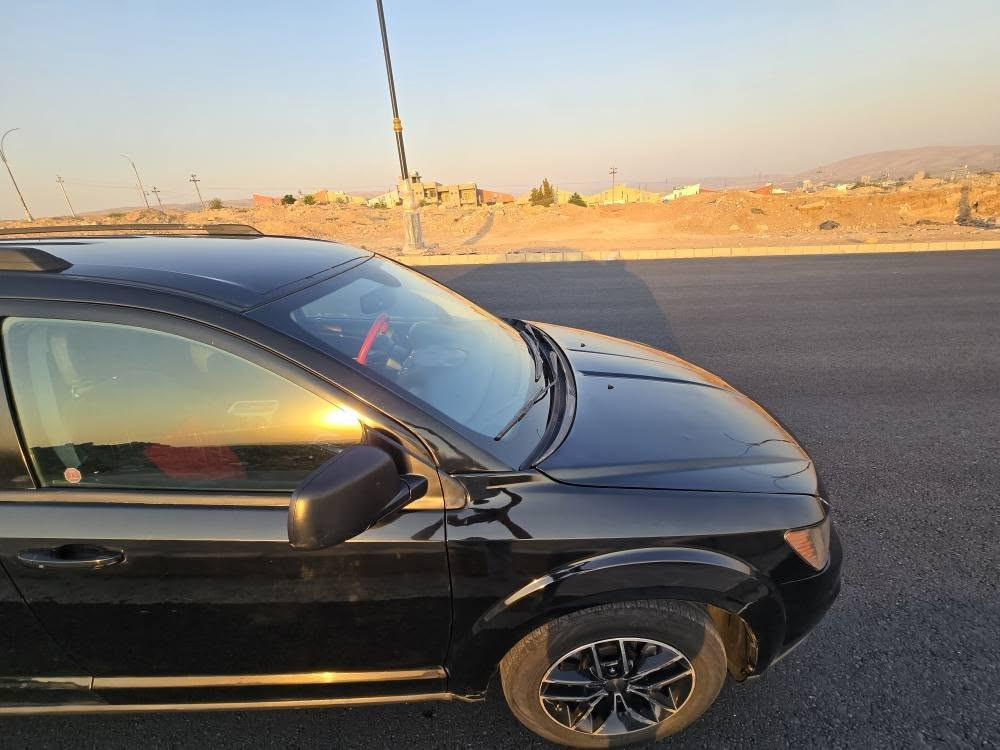 Dodge Journy 2018 SXT ( FWD ) 2.4L

السلام عليكم 

دوج جورني ٢٠١٨ 
٤ بستن محرك ٢.٤ 

مواصفات : 
- تبريد مركزي ٣ قطع
- شاشة أعطال
- مثبت سرعة 
- مانع انزلاق 
- بصمة ثلاث قطع
- شاشة اعطال مع تحكمات
- أبواب و صندوق بصمة 
- شاشة اندرويد
- سماعات محيطية 

* سنوية جديدة الى ٢٠٢٩ 

* السيارة بيها  قطعة و ربع صبغ معجون بأمريكا ، ٣ قطع كلير مجموع ٤ قطع و ربع ابيعها ٥ قطع صبغ 

رقم الشاصي : 3C4PDCBB2HT544954

* ايرباكات فقط فقط البردة اللي من جهة اليسار ( حادث امريكا موضح بالموقع ) طاك و مرجع سستم شركة

* السيارة شرط كير و محرك من الشركة ما مفتوح و لا مبدل 

* حدادية و بلانص جديد قبل شهر

* السيارة ماشية ٢٠٠ كيلومتر قابل للزيادة

السيارة رقمها دهوك و موقعها دهوك  
السعر = ١١٥$ و مجال للشراي

*********** دهوك, العراق
