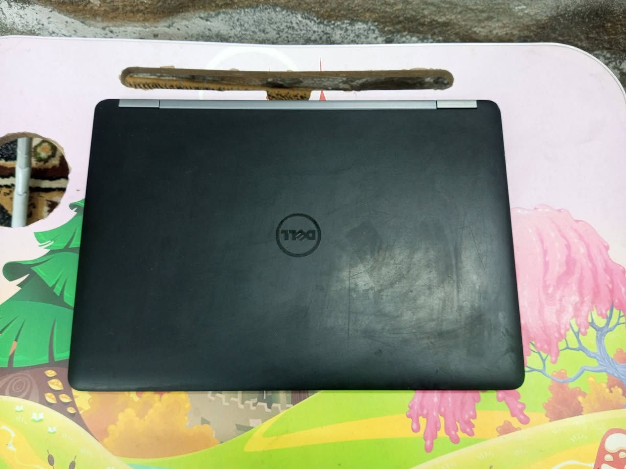 سلام عليكم 

حاسبة من نوع dell للبيع

اسم:dell latitude E7470

المعالج:Intel i7-6600 جيل سادس

رامات:8GB

كرت شاشة:intel HD 520 

مساحتها: 237GB

نظام تشغيل: WINDOWS 10 PRO

اريدها ب 225 قفل 

رقم ***********

نص مكتوب في الصور:
- 60 seconds Memory composition In use (Compressed) 3.7 GB (0 MB) Committed 3.7/16.8 GB Paged pool 337 MB Available 4.0 GB Cached 4.1 GB Non-paged pool 445 MB Speed: 2133 MHz Slots used: 1 of 2 Form factor: SODIMM Hardware reserved: 174 MB Resource Monitor
- About Your PC is monitored and protected. See details in Windows Security Installed RAM 8.00 GB Speed: 2133 MHz Processor Intel(R) Core(TM) i7-6600U CPU @ 2.60GHz 2.80 GHz Graphics Card 128 MB Intel(R) HD Graphics 520 Storage 238 GB 158 GB of 238 GB used DESKTOP-RB7K98U Latitude E7470 Rename this PC Device Specifications Copy Device Name DESKTOP-RB7K98U Processor Intel(R) Core(TM) i7-6600U CPU @ 2.60GHz 2.80 GHz Installed RAM 8.00 GB (7.83 GB usable) Graphics Card Intel(R) HD Graphics 520 (128 MB) Storage 238 GB SSD SAMSUNG SSD PM871b M.2 2280 256GB Device ID 51986BA3-6C56-4097-B831-61D0B277CB53 Product ID 00330-80000-00000-AA266
- DirectX Diagnostic Tool
- Display Sound Input
- ool reports detailed information about the DirectX components and drivers installed on your system.
- know what area is causing the problem, click the appropriate tab above. Otherwise, you can use the "Next Page" button each page in sequence.
- System Information
- Current Date/Time: Tuesday, August 4, 2026, 10:20:49 PM
- Computer Name: DESKTOP-RB7K98U
- Operating System: Windows 10 Pro 64-bit (10.0, Build 19045)
- Language: English (Regional Setting: English)
- System Manufacturer: Dell Inc.
- System Model: Latitude E7470
- BIOS: BIOS Date: 10/08/19 03:24:05 Ver: 1.22.8.00
- Processor: Intel(R) Core(TM) i7-6600U CPU @ 2.60GHz (4 CPUs), ~2.8GHz
- Memory: 8192MB RAM
- Page file: 3479MB used, 13754MB available
- DirectX Version: DirectX 12
- Check for WHQL digital signatures
- DxDiag 10.00.19041.7548 64-bit Unicode Copyright © Microsoft. All rights reserved.
- Help
- Next Page
- Save All Information...
- Exit