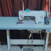 مكينة خياطة • نضيفة • مجال رقمي