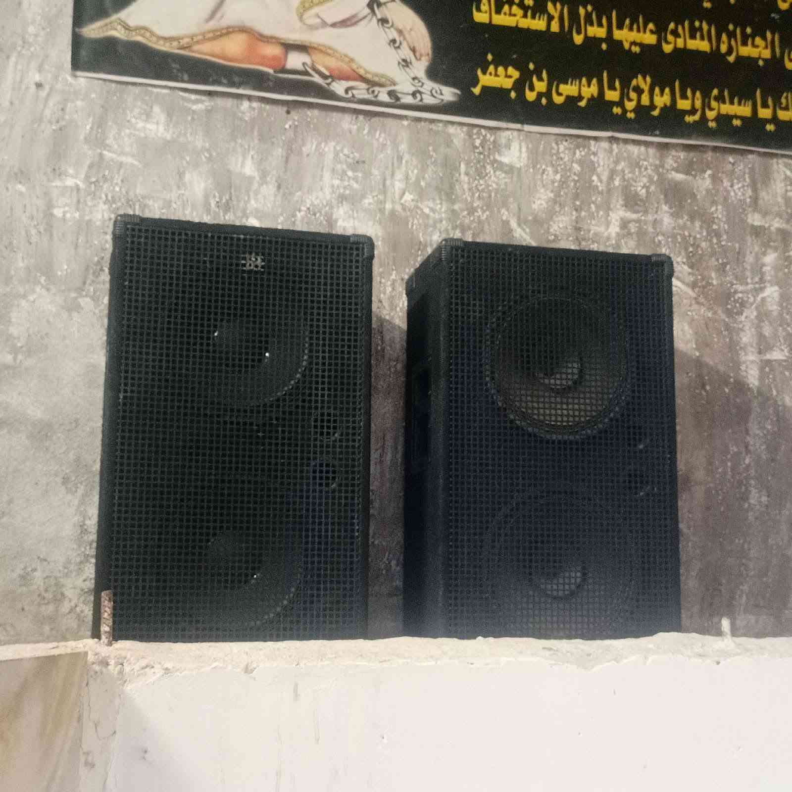 سماعات اصليه النضافه 80بالميه  السعر 400الف وبيهن مجال للاستفسار الاتصال على الرقم *********** عمارة, ميسان
