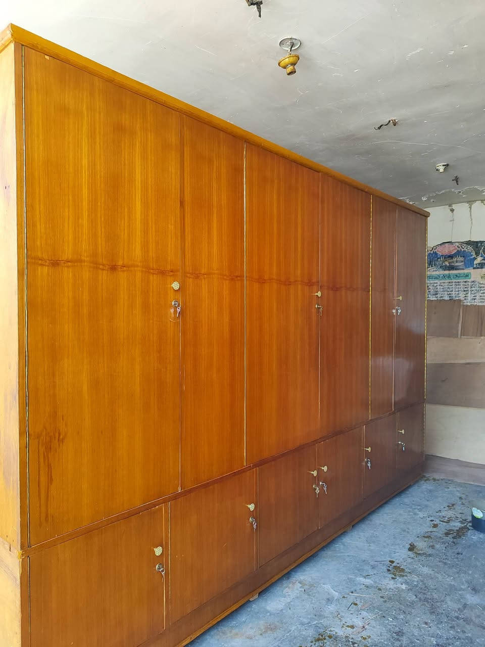 وجبه كلاريات مستعمله مقبطه واحد 3 ونص واحد 3 وربع صاج داخل وخارج نضافه فول الفول درجة اولى العمق 70  #***********
