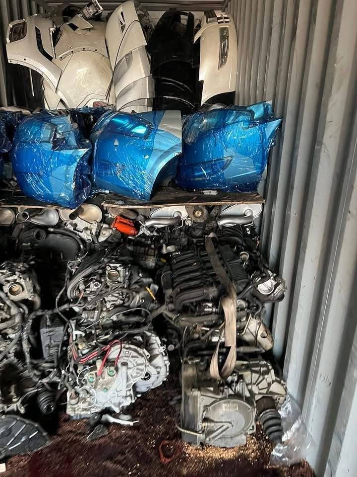 يوجد جميع الادوات احتياطيه رينو سفران فلونس كوليوس ديوانيه حي صناعي بلوك الاول شارع البانزين خانه خلف الكراج 
يوجد توصيل ***********
