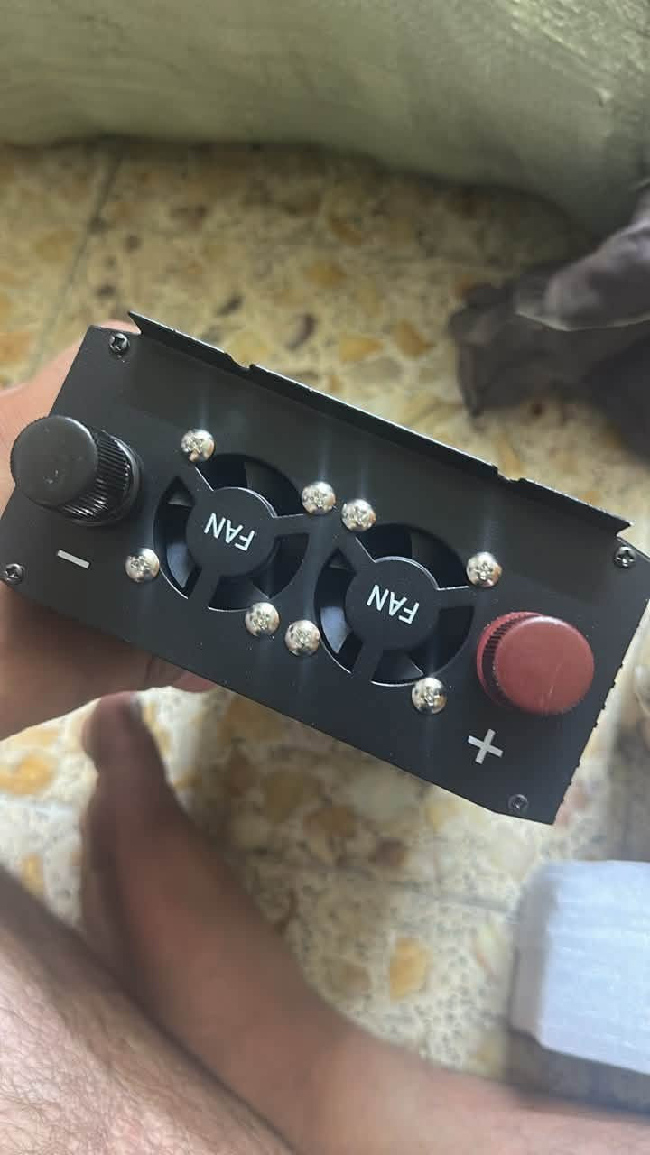 عاكسة 4000W
220V

مكانة بغداد الحبيبيه 

جديد غير مستعمل 

ب80
***********

