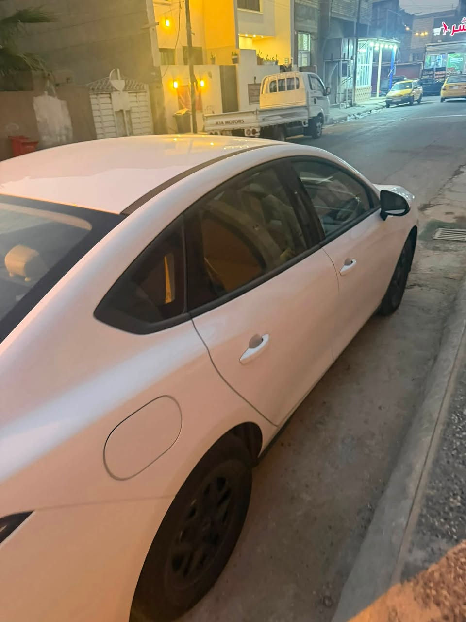 بي وأي دي سيل 5 رقم بغداد . موديل ٢٠٢٥ . مواصفاتها .
بصمة وتشغيل عن بعد 

جلد ابيض 

السياره مغلفه كشنات ول ارضيات حوضيه والستيرن مغلف خياط جاهزه من كلشي

شاشة اندرويد 

كامرة 

حساسات 

فول تحكم استيرن 

تبريد قطعتين 

حاجب نهاري 

وبيه هاي ملاحظيه بل داعميه فقط لا غير كلش بسيطه 

غرضها كلها وياها كامله . ماشية4000ونص فقط وبدون صبغ ولا بارد . السعر ١٩ مليون   لاستفسار***********
