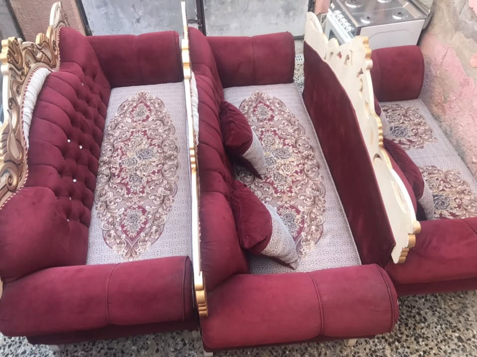 السلام عليكم تخم للبيع ١٠ مقاعد ملكي بيه ضرر بل  تجوه مال تخم خاسفه والسعر ٢٥٠ الف بل الحسينية مال الراشديه *********** وبيه وتساب
