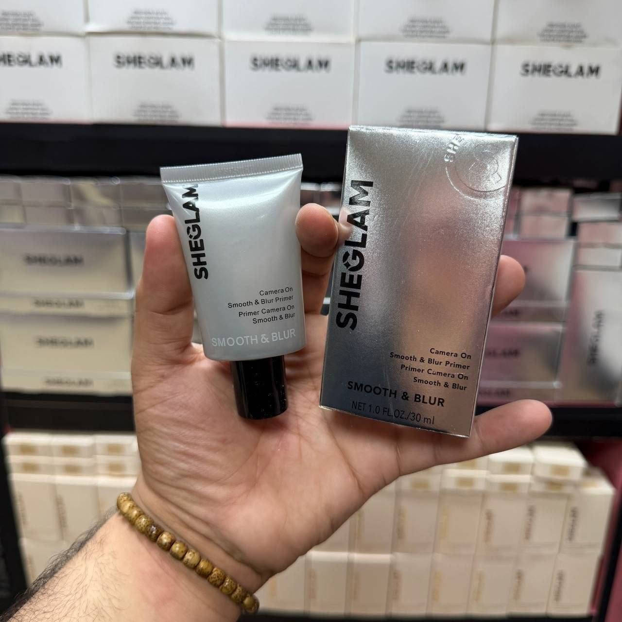 للحجز دايريك او واتساب  ***********

نص مكتوب في الصور:
- برايمر شي غلام
- SMOOTH & BLUR PRIMER
- BLUR PRIMER Before After
- "You don't need filters"
- الأصلي