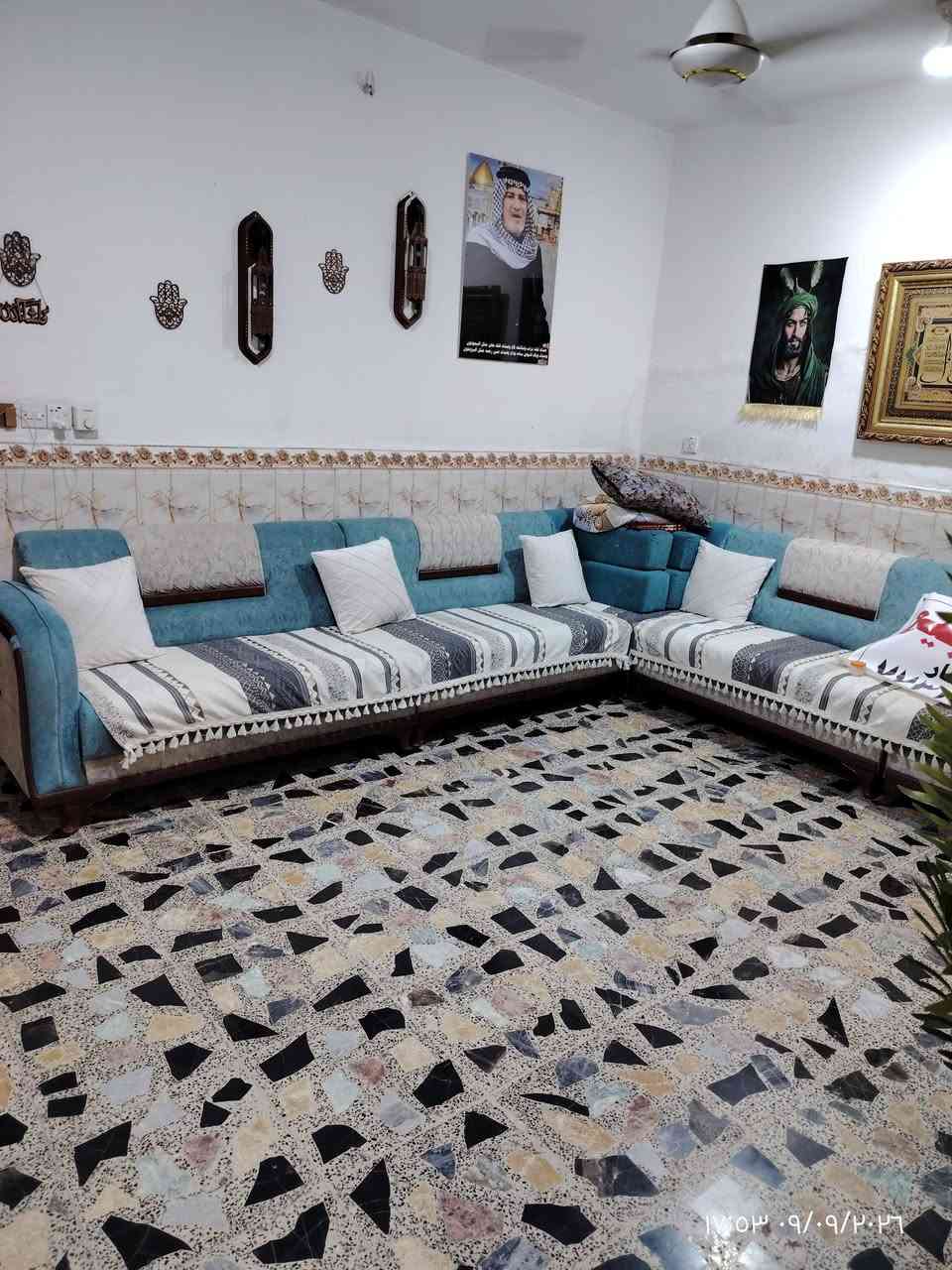 دار للبيع ملك صرف المساحة 75 متر طابقين بناء نظيف مسلح رئاسة المعلمين الهياكل محلة 751 زقاق 64 للاستفسار التواصل على الرقم ***********
