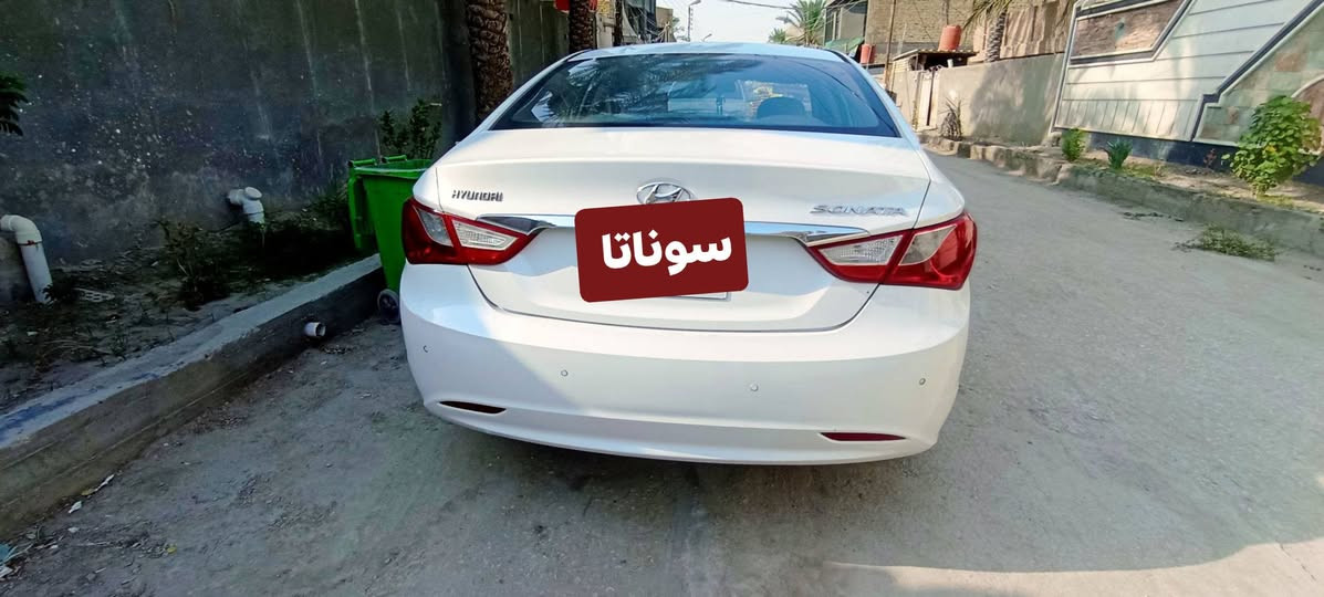 السلام عليكم ورحمة الله
من رخصة الأدمن المحترم، 
 للبيع

​النوع: هيونداي سوناتا

​الموديل: 2013

​الوارد: خليجي

​المواصفات: فول مواصفات عدا الفتحة

​الكفالة: مكفولة من كلشي، عدا صبغ زغير بباب السايق والباب اللي عكسه كما موضح بالصور

​الممشى: 195 ألف

​الرقم والمكان: بابل

​السعر: 132 ورقة وبيه مجال بسيط للجادين

​للتواصل والاستفسار (اتصال + واتساب):

***********

نص مكتوب في الصور:
- سوناتا