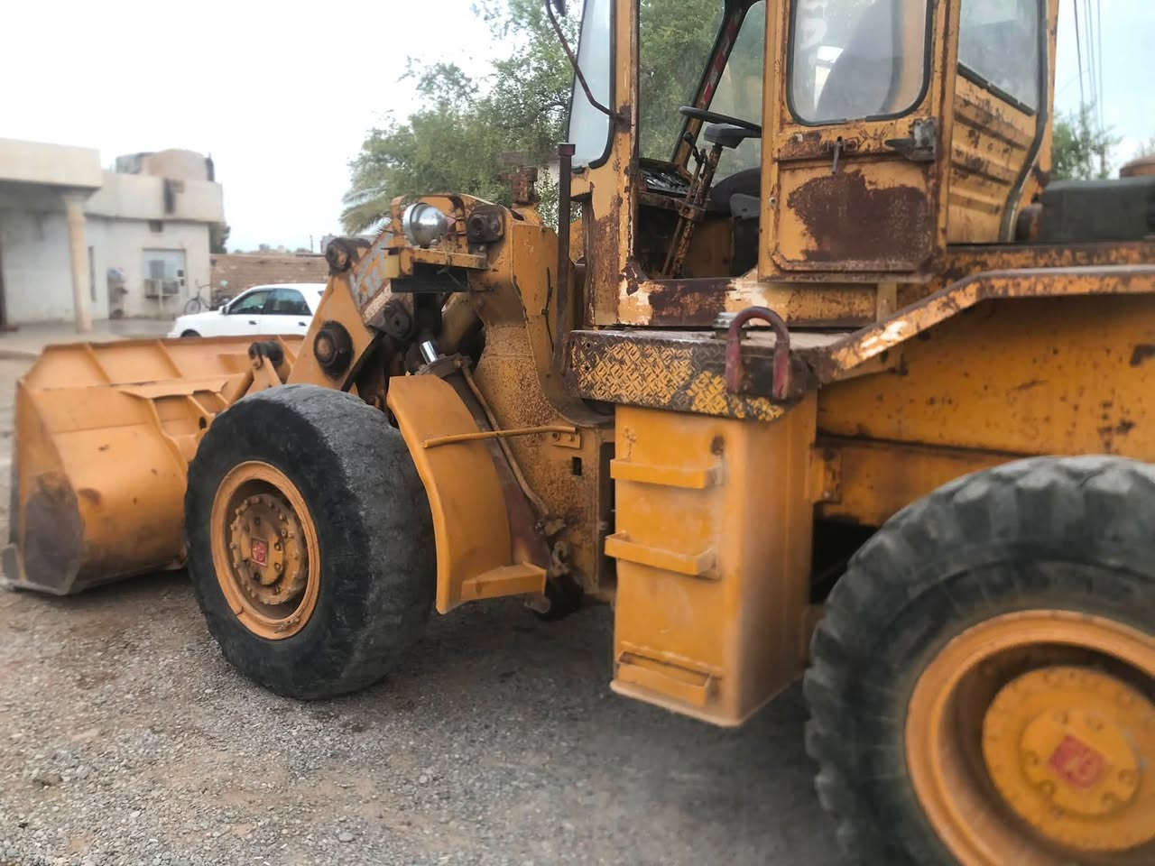 سلام عليكم شفل 70 عادي الموديل 82 محرك كمزنز امريكي وشرط تحويل باقي الستفسار ع رقم مكلف بنشر رقم صاحبه ***********
