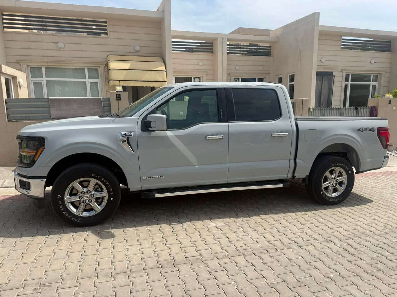 السلام عليكم
فورد F150 موديل 2024 XLT محرك توين توربو هايبرد المرغوب فورويل كامرات 360 رادار حساسات خلفيه ماشيه 64 ألف مايل ابيها صبغ مكانيين والباقي مرجع بارد اللون والرقم مميز السعر 285 ومجال للاتصال ***********
