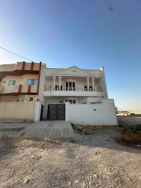 دار • القادسية حي الجامعة • ١٠٠م