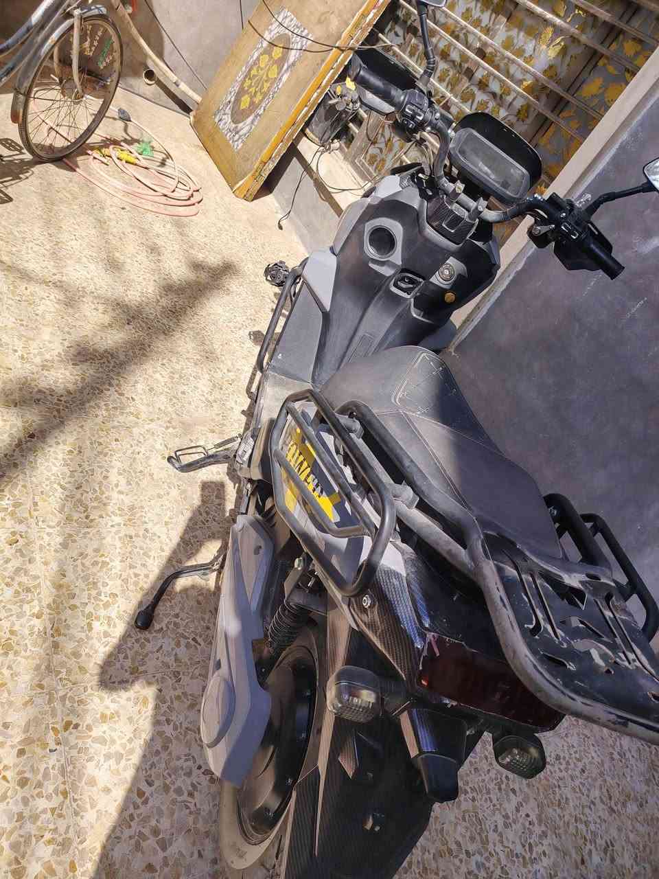 موديل ٢٠٢٦ ٦بطريات مصطره عل فحص كلهن حيل جديده الدراجه وتحياتي الكم السعر ٩٥٠ وبيهه مجال بصيط المكان بغداد ابو غريب *********** ولحد يكلي امسح المنشور يجي ياخذهه ولف عافيه
