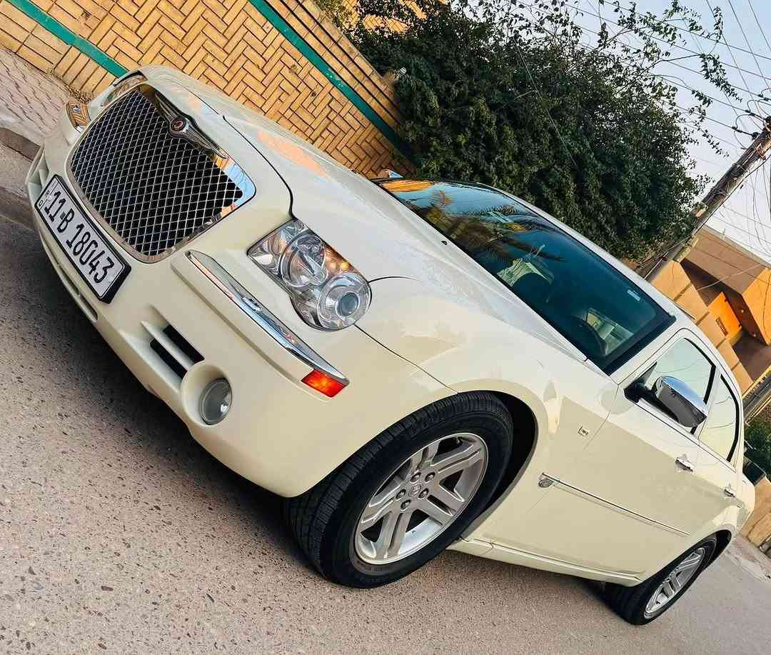 كرايسلر 300 هيمي • ٢٠٠٦ • ماشي ٥٥٠٠٠