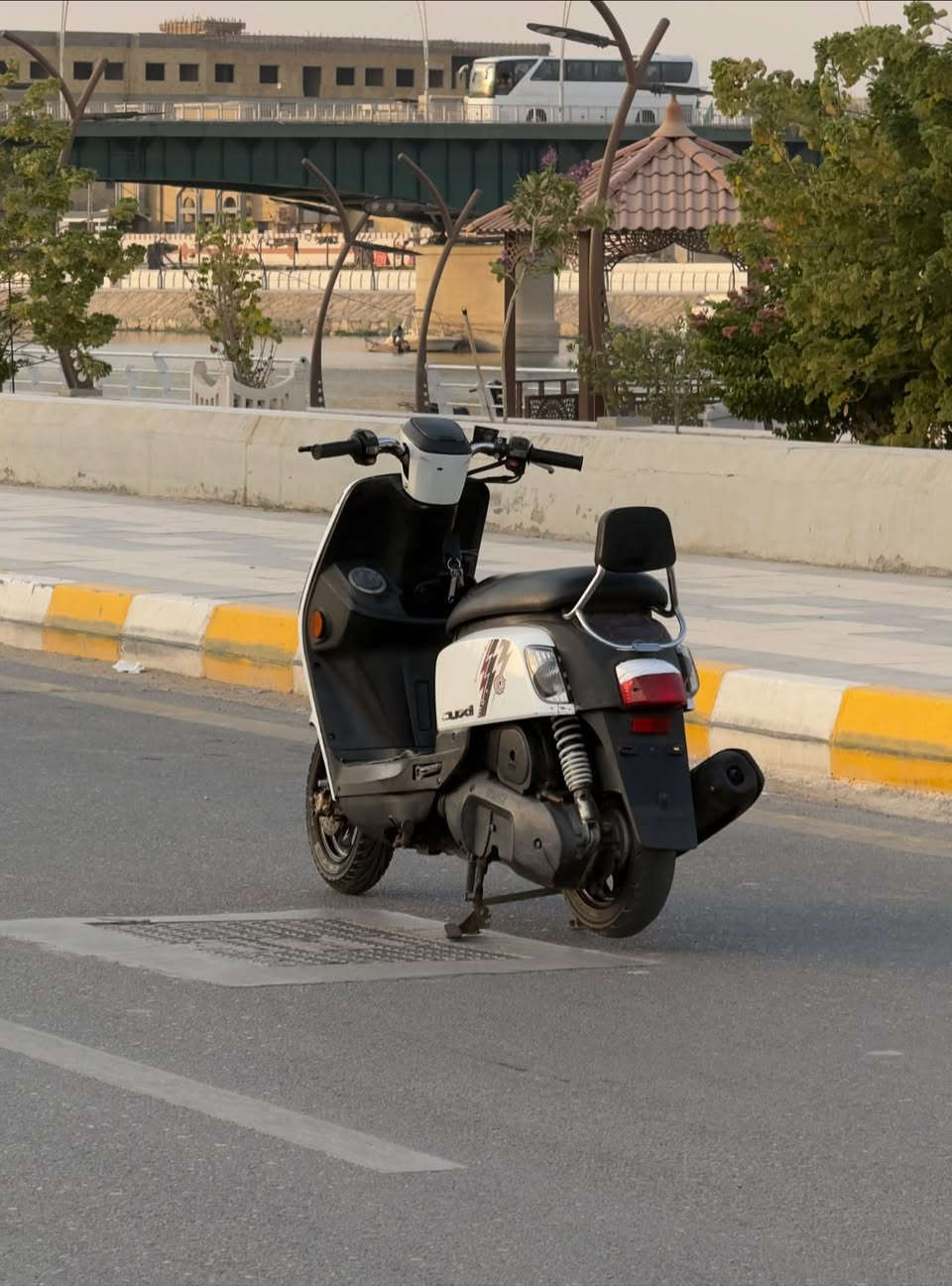 السلام عليكم دراجه ماكس بوليسي مسطره. دراجه كفاله عامه برغي مامفتوح بيها. شلعه ومعدل مكينه ناعمه خرسه ماينسمع صوتها دراجه عله وضع الوكاله اول تبديلت دهن الها طالعه قبل 28 يوم من الحاويه بس توازيت عل بيعه الوصل موجود مكاني ناصريه مركز حي العسكري السعر خاص شراي عله عيني وراسي استفسار خاص او تصال ***********
