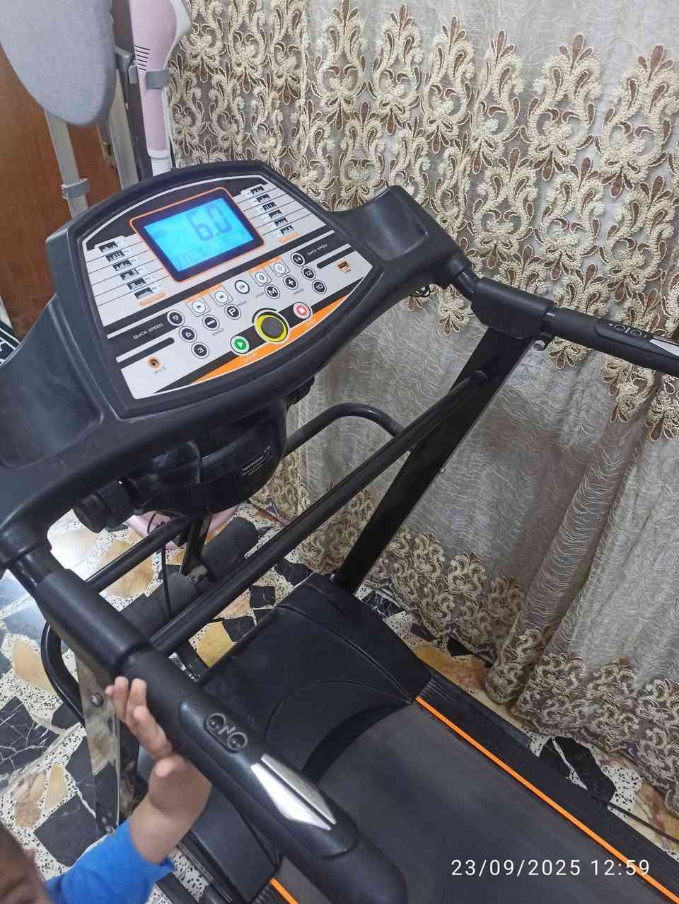 جهاز جري بسعر مناسب جدا ***********

نص مكتوب في الصور:
- 23/09/2025 12:59