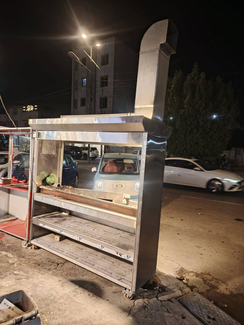 شوايه سلستيل جديده استعمال شهر واحد
ترهم شوي كباب او شوي اجنحه الطول 2متر
لبيع بيه دبل ساحبه وبروجكتر وياها
المكان بغداد مامتواجد عل فيس 
*********** واتساب او اتصال
