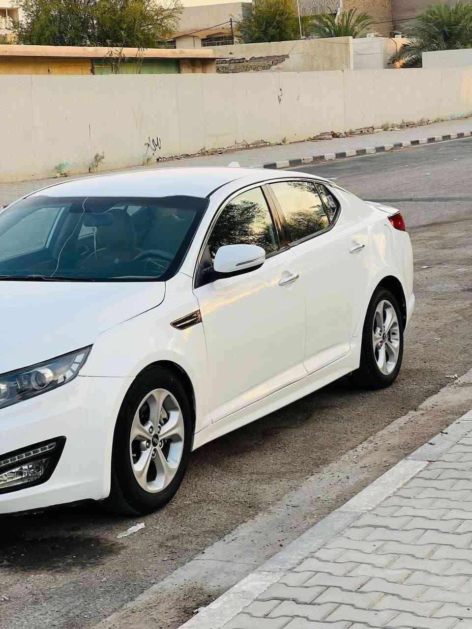 السلام عليكم اوبتيما 2013 خليجي رقم واسط مشروع وطني تحويل مباشر فول مواصفات عدا الفتحه بصمه بواب بصمة تشغيل مكينه كير حداديه تخم تاير منضومة زنون دوشمه كله جديد السياره بيها صبغ حزام بدون ضربه قويه السعر 85 وبيها مجال لشراي مكاني نجف مكلف بل نشر مامتواجد خاص
*********** 
***********
