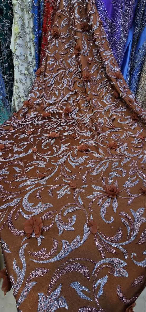 مساء العافيه 
كيبور حجز ورد بارز
ديالى/ المقدادية/ السوك القديم 
للحجز ***********

نص مكتوب في الصور:
- تصميم فستان عدل
- من قماش أقمشة ابو عبدالله
- المقدادية
- سوق القديم
- أناقة .. فخامة .. تفصيلة مختلفة
- من قماش
- أقمشة ابو عبدالله