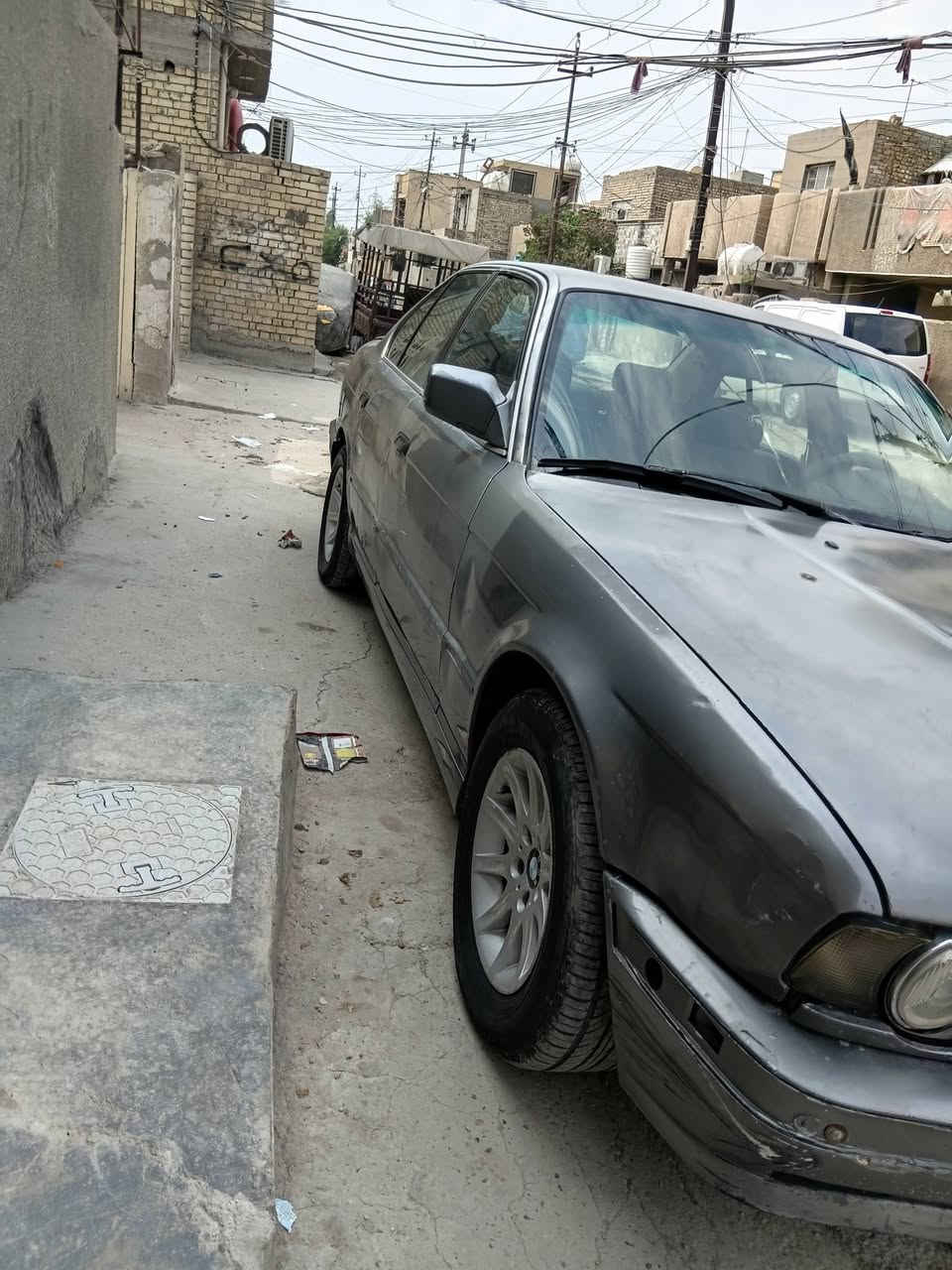 سلام عليكم بيئم 525 كير عادي مكينه جديده سياره بلاديه كلهة  تحويل ثاني يوم السعر ٣٣/ رقم الهاتف ***********
