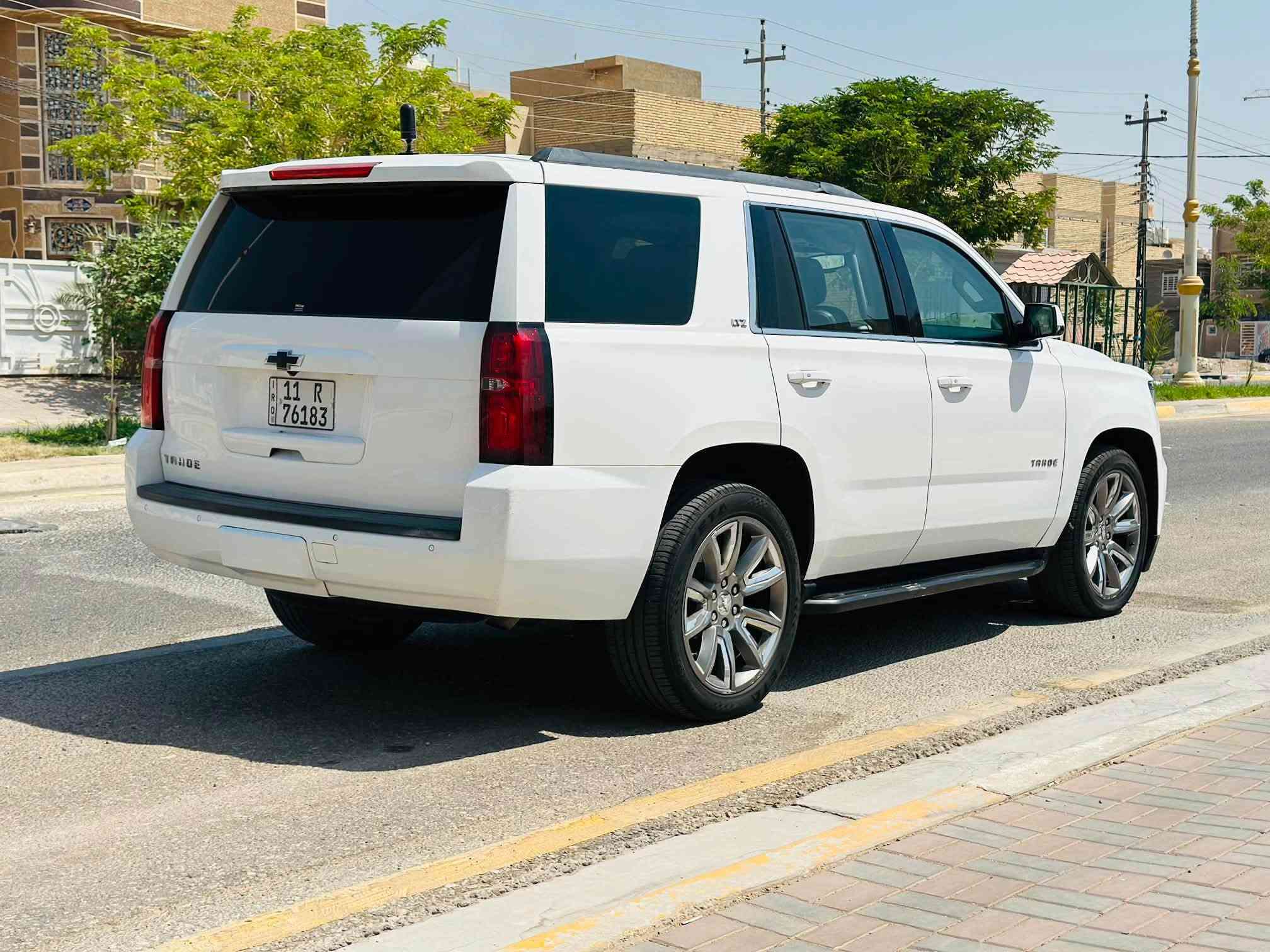 تاهو مديل 2015 امريكي LTZ فوول بيه قطعتين صبغ بدون دواخل شرط فقط 
للاستفسار *********** بيع فقط 
السعرر 263 
مواصفاات بصمه فتحه كشنات جلد كهرباء تدفئه كشنات رادار امامي رادار جانبي حساس امامي وخلفي تحديد مسار مري شفط جنطه كهرباء كشنات خلفيه قلاب كهرباء شاشه وصطيه قاصه خزن ميموري مكينه 5300 كفاله ماشيه 128m كير كفاله تخم تاير جديد حداديه جديده تحويل مباشر سياره جاهز بدون نقص مكان السياره كربلاء
