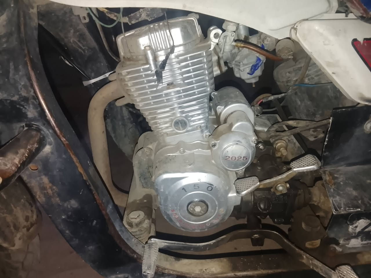 ستوته للبيع فحل عالي بس المحرك بي صرف كهربائيات كلها شغاله محرك 25 السعر 650 وبيها مجال ***********
