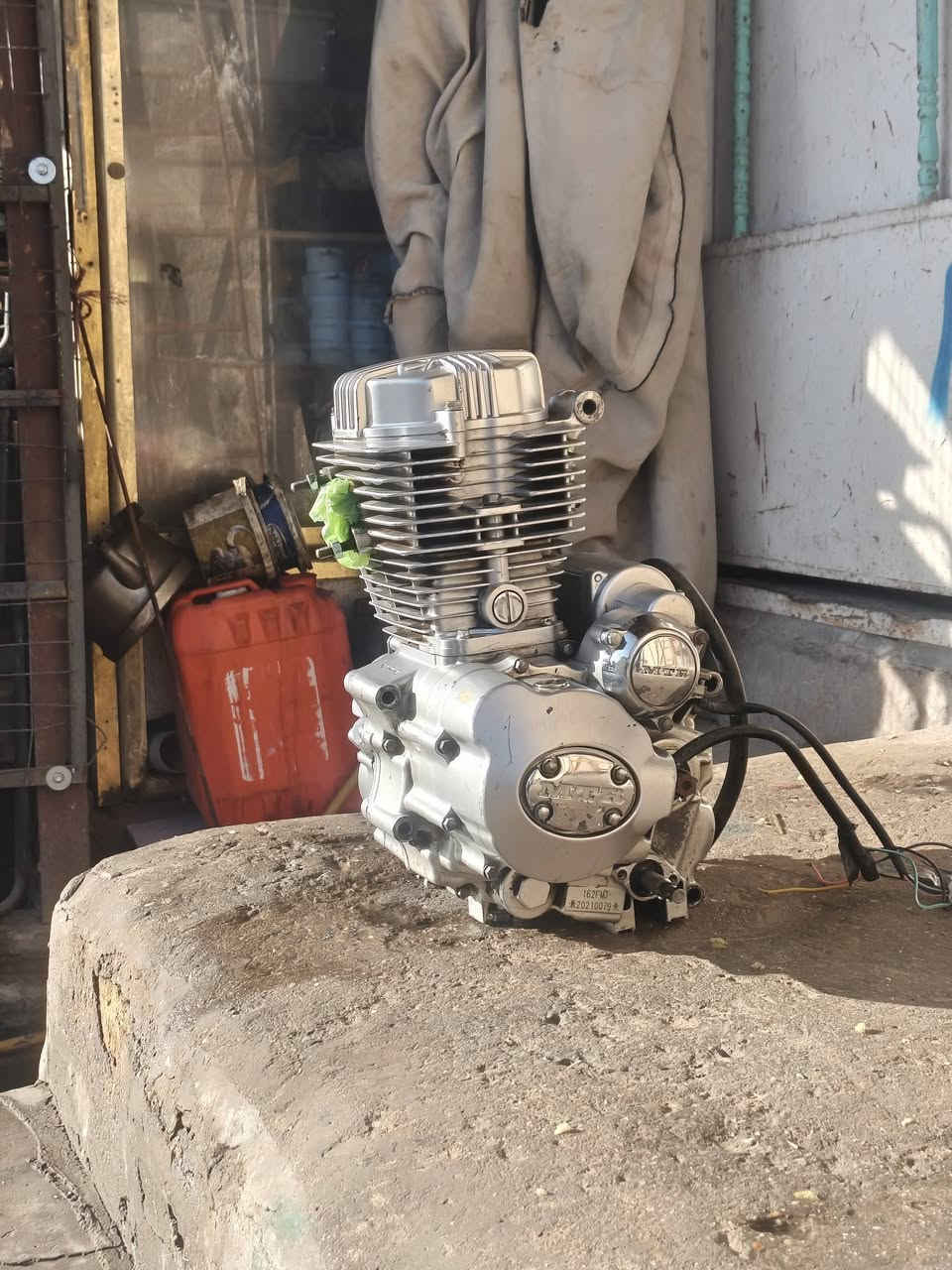 سلام عليكم محرك لبيع شغاله كلش مابيه نضيف مال ستوته سلف هندر محرك مفتوح بستم ع شرط سعر خاص شراي يخابرني *********** مكاني نجف
