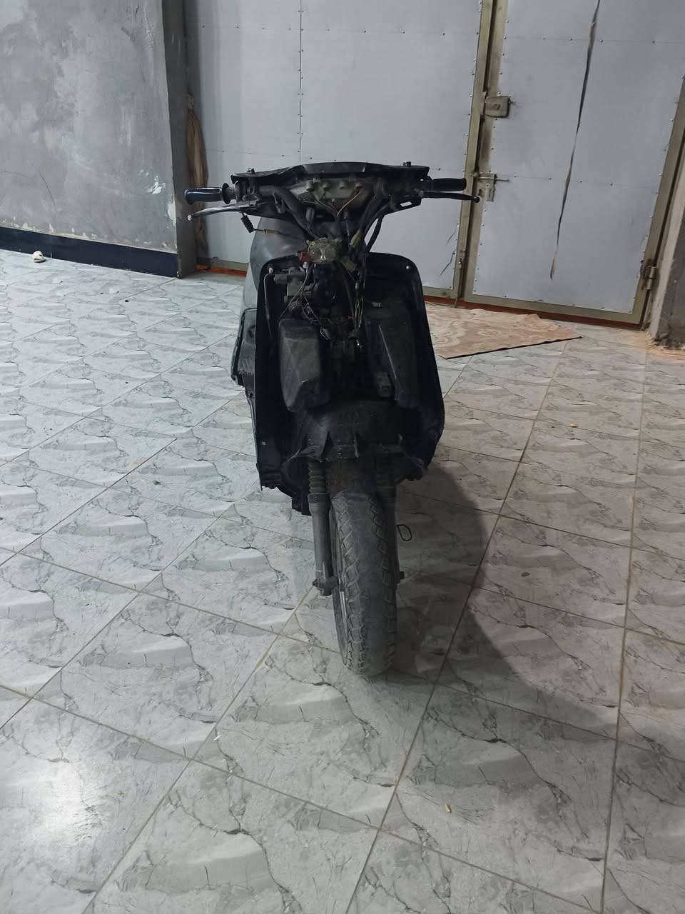 سلام عليكم من رخصت ابو الكروب تراجه فراشه فحل للبيع مكينه مامفتوحه عاوزها ترتيبات بصيطه السعر 300وبيها مجال العنوان مشخاب 
هاذا رقمي واتساب فقط
***********

