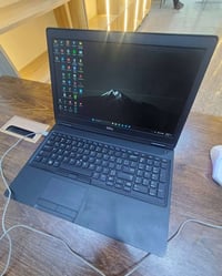 ديل 3530 • Quadro P600 • منفذ الشحن خربان