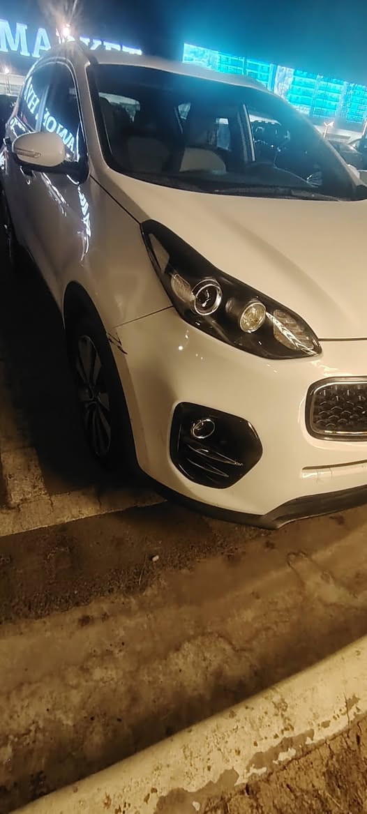 سبورتج خليجي محرك ٢٠٠٠ دوش مكفوله بس بارد بصيط بالباب ودعاميه تكحيل بغداد ١٦٥ومجال بصيط تحكم ستيرين كامره دواره تبيرد ثلاجه بغداد البياع الرساله الاولئ***********
