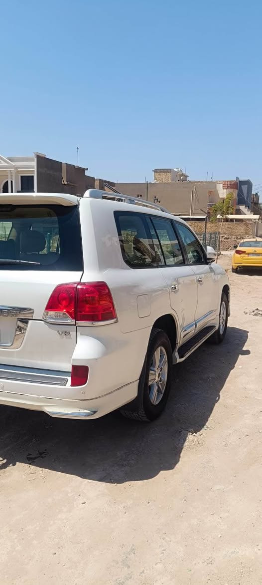 لاندكروز جكسارة 2012 
280

*********** البصرة, العراق
