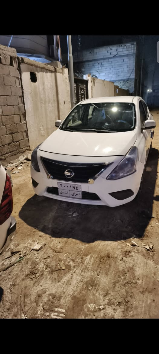 االسلام عليكم  نيسان صني موديل ٢٠
بيها ضربه بل بجم جاملغ وبنيد مبدلات
مكاني بصره عويسيان 
وسعر ٨٠ وبيها مجال
هاذ رقمي  ***********
