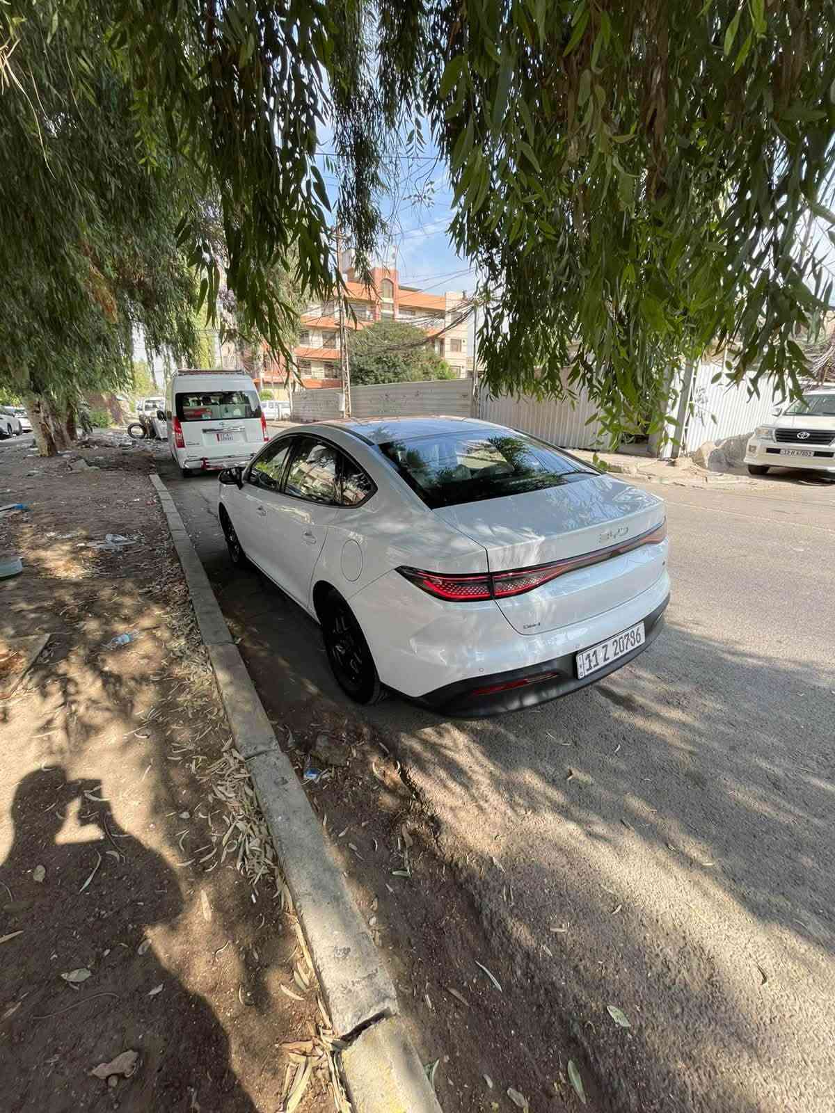 🚘 للبيع BYD SEAL 5
✨ سيارة جاهزة من كل النواحي وبحالة ممتازة

🔹 بسمي — تحويل مباشر
🔹 داخل أبيض
🔹 بصمة + كارت
🔹 شاشة محدثة ومنزّل عليها جميع البرامج
🔹 أرضية السيارة مغلفة
🔹 الأبواب مغلفة حراري
🔹 شاحن أصلي
🔹 أرضيات أصلية
🔹 سونار موجود
🔹 كفالة عامة من الصبغ
🔹 بيها بارد
🔹 سيارة مرتبة وجاهزة للاستخدام

💰 السعر جداً مناسب

📍 المكان: بغداد – الجادرية

📞 للاستفسار والتواصل:
***********
***********

☎️ اتصل وبخدمتك، والجاد بالشراء أهلاً وسهلاً 🌹
