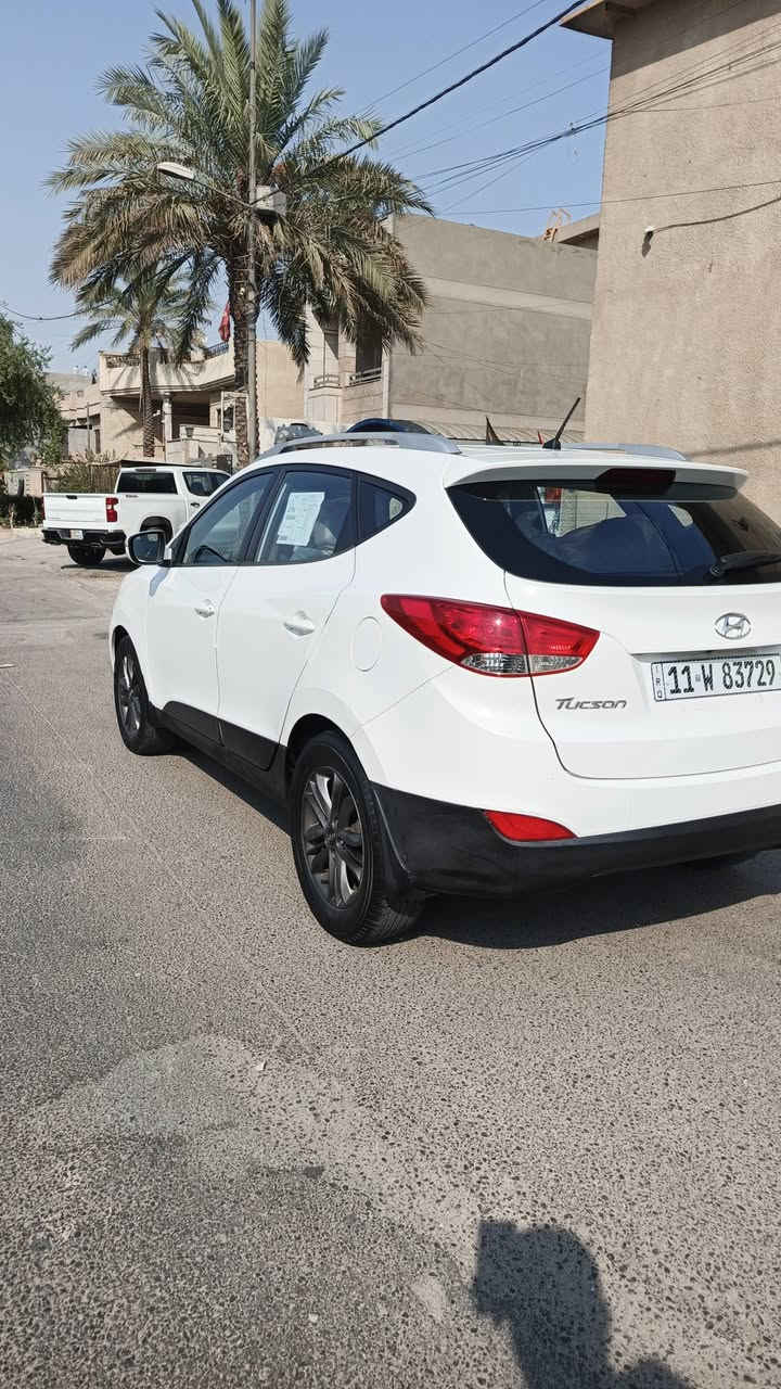 السلام عليكم للبيع توسان خليجي ٢٠١٦ رقم بغداد بسمي السياره مكفوله من الحادث بيه بنيد تبديل فقط الباقي كله كفاله مكينه ٢٠٠٠ دوش مكفوله من الفتح على وظع الشركه كير حداديه تبريد مكفوله تبريد قطعتين كامره وباقي الموصفات المعروفه السعر١٣٩ بيه مجال للستفسار *********** بغداد الطالبيه
