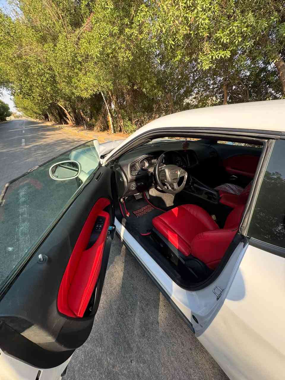 السلام عليكم👋
Dodge challenger
 sxt last call 2023 لون ابيض .

رقم اربيل تريد تحويل تريد وكالة

السياره بيه صبغ قطعتين  جاملغ و البنيد
بيه بارد بالجاملغ الخلفي 
صور الحادث مرفقة بالمنشور .
مكينه3600 — ماشيه 41 الف قابل للزيادة 
السياره تو ويل المرغوب ..
مواصفات الـsxt
شاشه 
كامره 
بصمه + بصمه ابواب
كشن كهرباء 
مثبت سرعه
سماعات ALPINE sound من اعلى الفئات 
كشافات ضباب 

رقم ***********
واتس ادزلك سونارهه والتفاصيل 
مكان السياره النجف 
السعر : 173 خابر وتدلل
