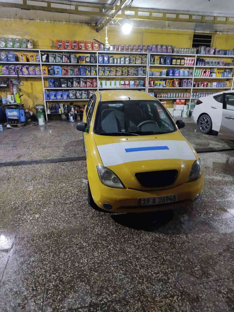 طيبه مديل 17. رقم كربلاء انكليزي مشىروع وطني. تدفه تبريد. جديد. عينه وصينيه. جديد. ببرن جديد  السياره نضيفه كلش.  نافضه  مكينه وكير. شرط.   المكان كربلاء  طوريج.   سعر 40 وبيه مجال. بيه ضربه بجاملغ ااسايق وبيه صبغ. ابيع حزام. مال جناي  سياره كلش نظيفه.  رقم  ***********
