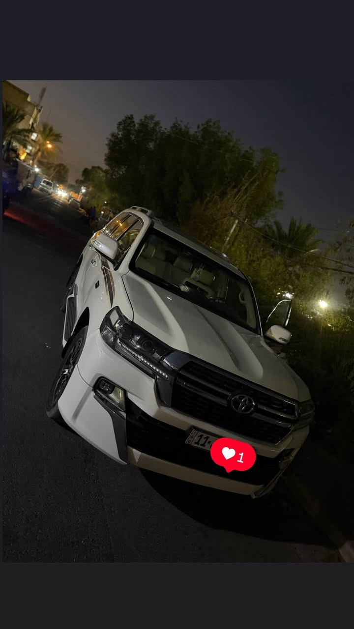 اقره منشور وسونار وخابرني 
لاندكروز 21 اصل صبغ عام متجايه عله صفحه سايق 
محرك 8 سلندر 4600 سياره فول مواصفات 
رقم بغداد باسمي تحويل ثاني يوم هزه وفحص جديد 
عنوان بغداد *********** 
ادامه كامله مسويلها 
تايرات جدد 
دهن جديد 
فيتبم اصلي مال لاندكروز 8 سلندر 
وحمام وبولش 
مراوس بتاهو 21 وفوك او بيع شراي يتصل ويدلل
